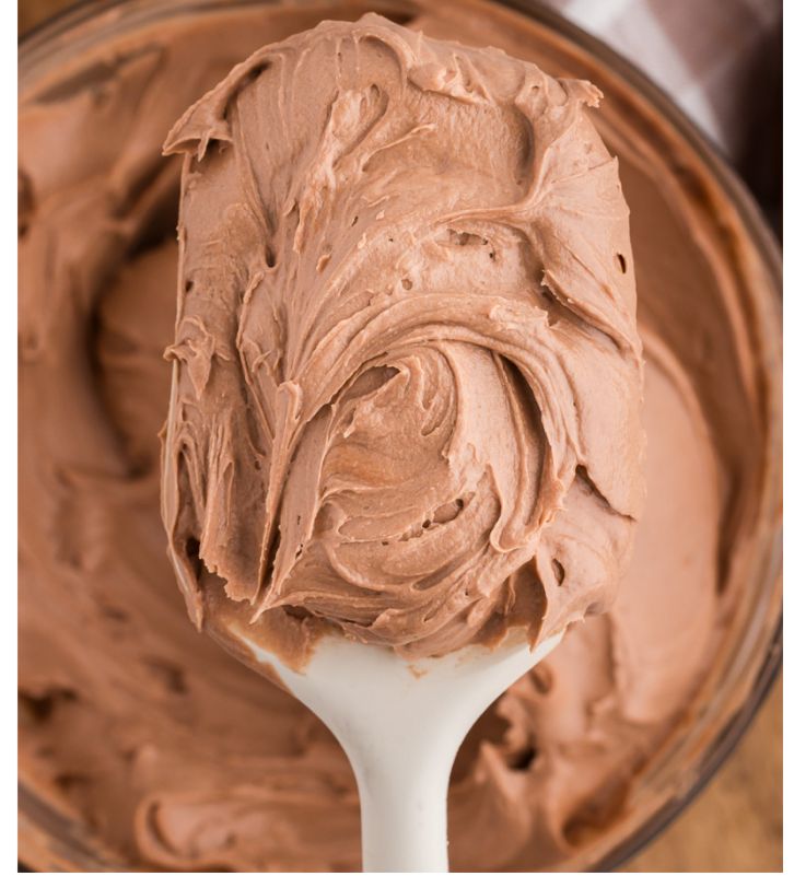 Fluffy Nutella Buttercream Frosting